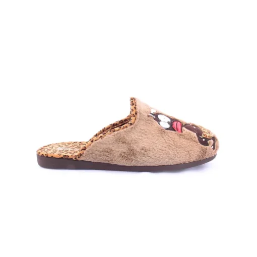 Chinelo SALEMERA