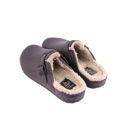 Chinelo UAUH!