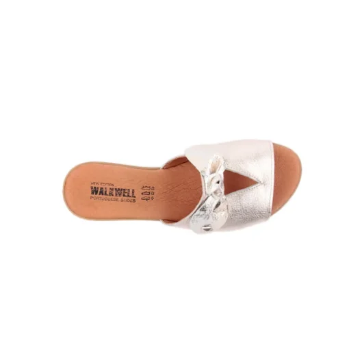 Chinelo WALKWELL