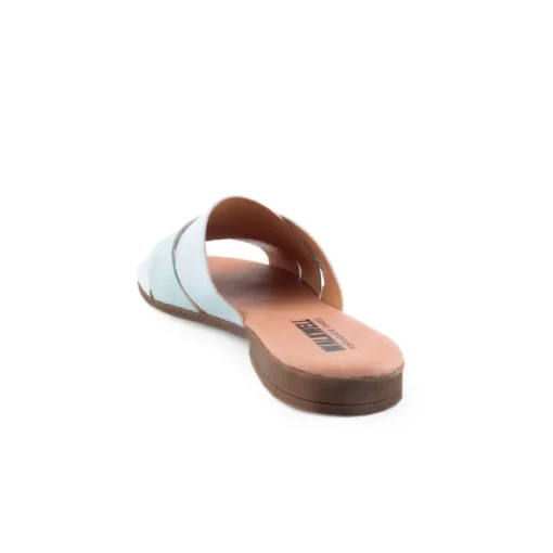 Chinelo WALKWELL