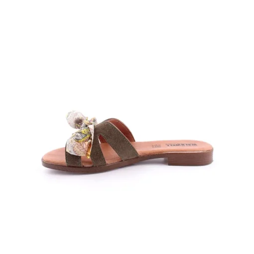 Chinelo WALKWELL