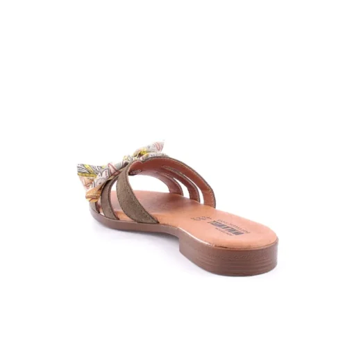 Chinelo WALKWELL