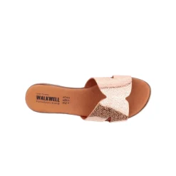 Chinelo WALKWELL