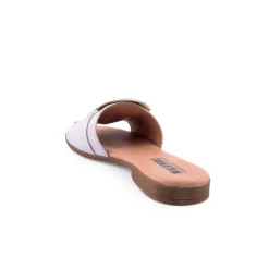 Chinelo WALKWELL