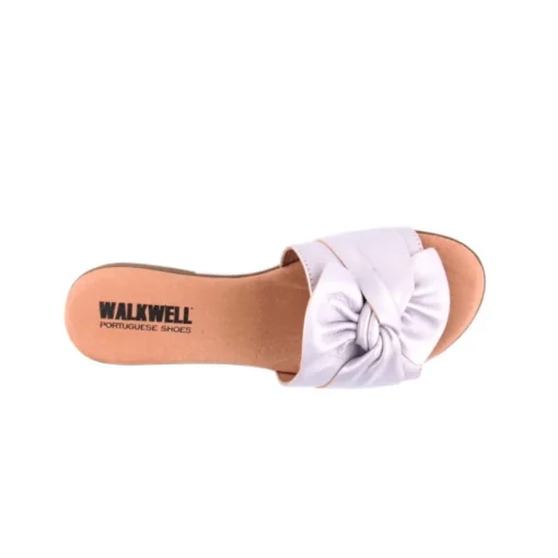 Chinelo WALKWELL