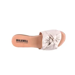 Chinelo WALKWELL