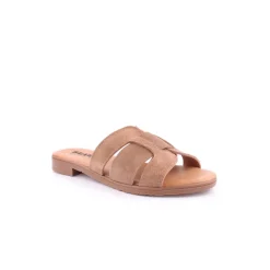 Chinelo WALKWELL