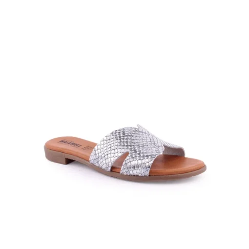 Chinelo WALKWELL