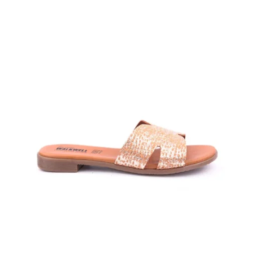 Chinelo WALKWELL