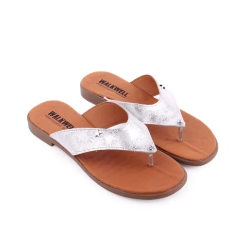 Chinelo WALKWELL
