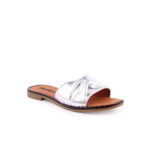 Chinelo WALKWELL