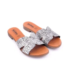 Chinelo WALKWELL