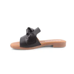 Chinelo WALKWELL