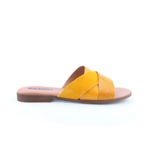 Chinelo WALKWELL