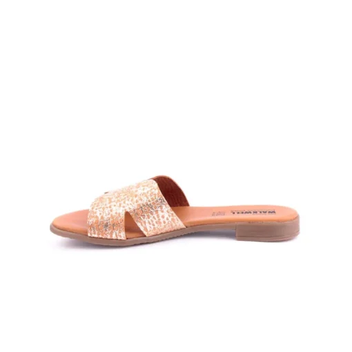 Chinelo WALKWELL