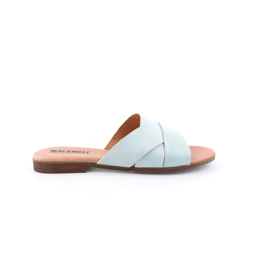 Chinelo WALKWELL