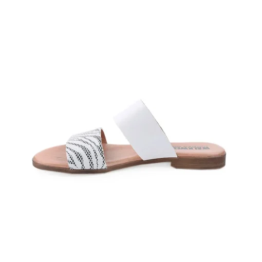 Chinelo WALKWELL