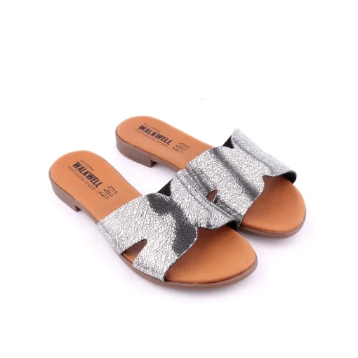 Chinelo WALKWELL