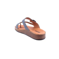 Chinelo WALKWELL