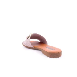 Chinelo WALKWELL