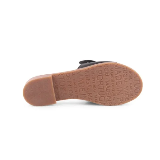 Chinelo WALKWELL
