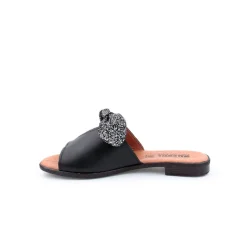 Chinelo WALKWELL