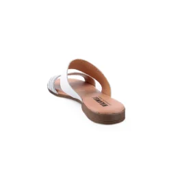 Chinelo WALKWELL