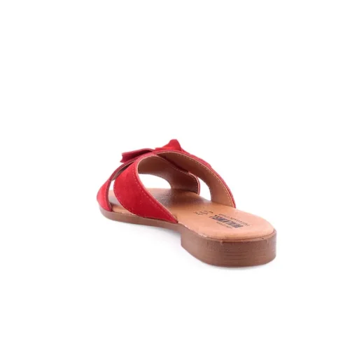 Chinelo WALKWELL