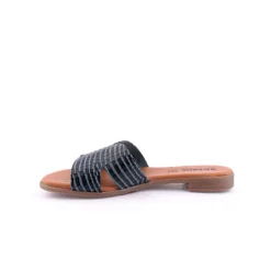 Chinelo WALKWELL