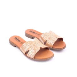 Chinelo WALKWELL