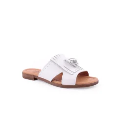 Chinelo WILANO