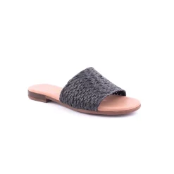 Chinelo WILANO