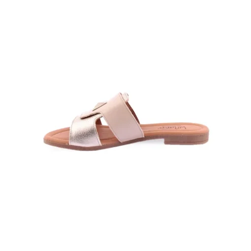 Chinelo WILANO
