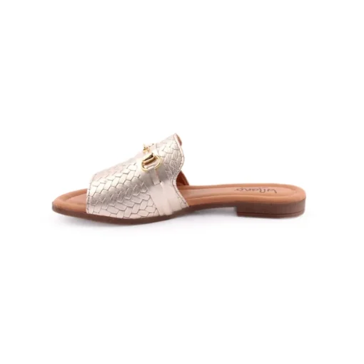 Chinelo WILANO