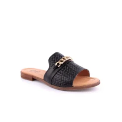 Chinelo WILANO