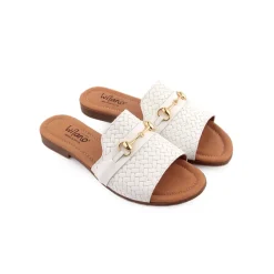 Chinelo WILANO
