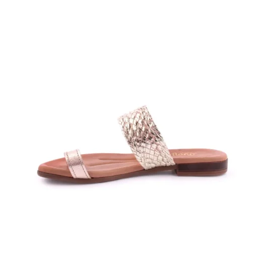 Chinelo WILANO