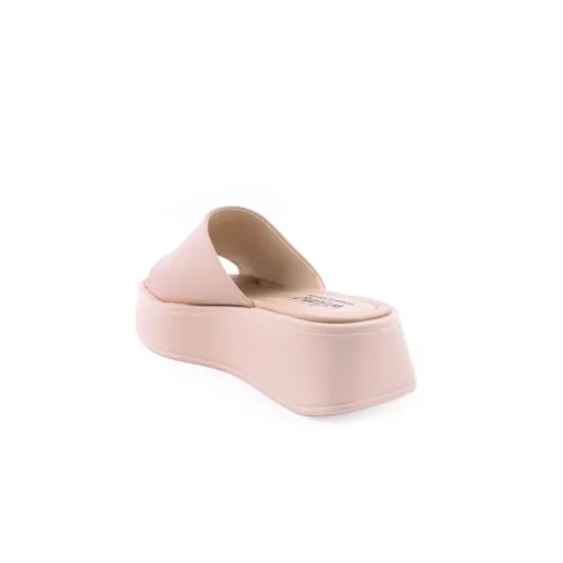 Chinelo WILANO