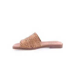 Chinelo WILANO