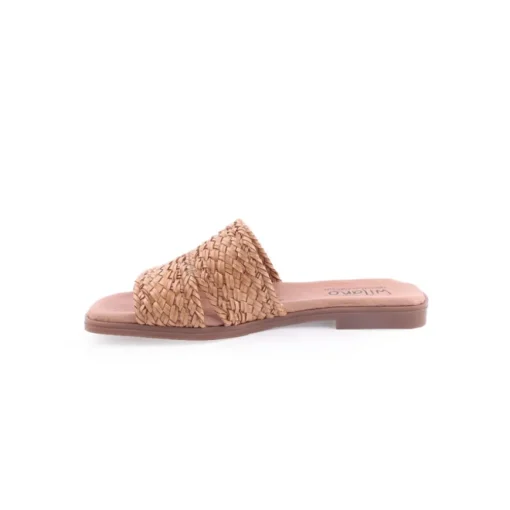Chinelo WILANO