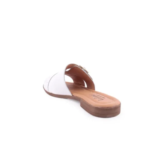 Chinelo WILANO