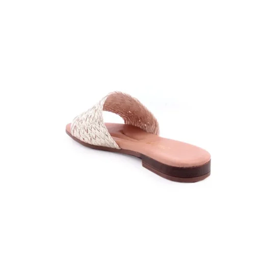 Chinelo WILANO