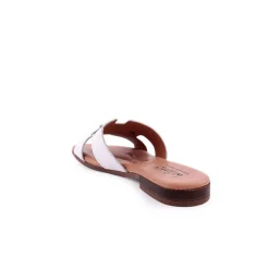 Chinelo WILANO