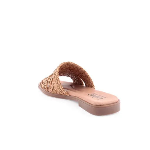 Chinelo WILANO