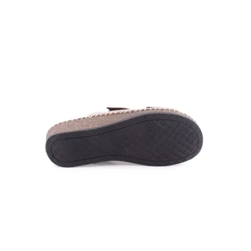 Chinelo WILANO