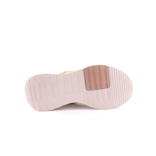 Sapatilha ADIDAS RACER TR21