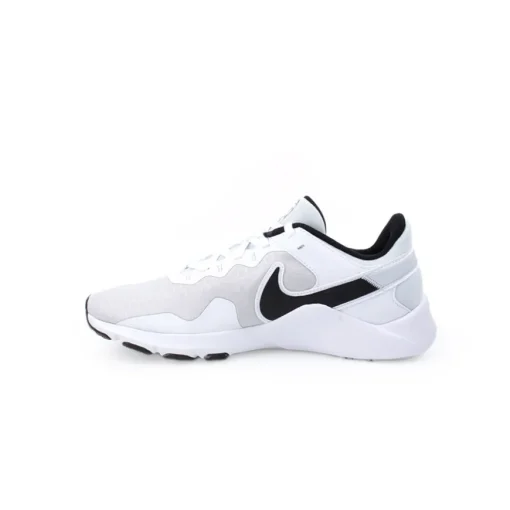 Sapatilha NIKE Legend Essential 2
