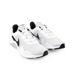 Sapatilha NIKE Legend Essential 2