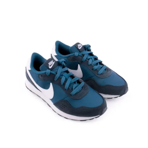 Sapatilha NIKE MD Valiant