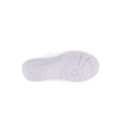 Sapatilha NIKE Omni Multi-Court